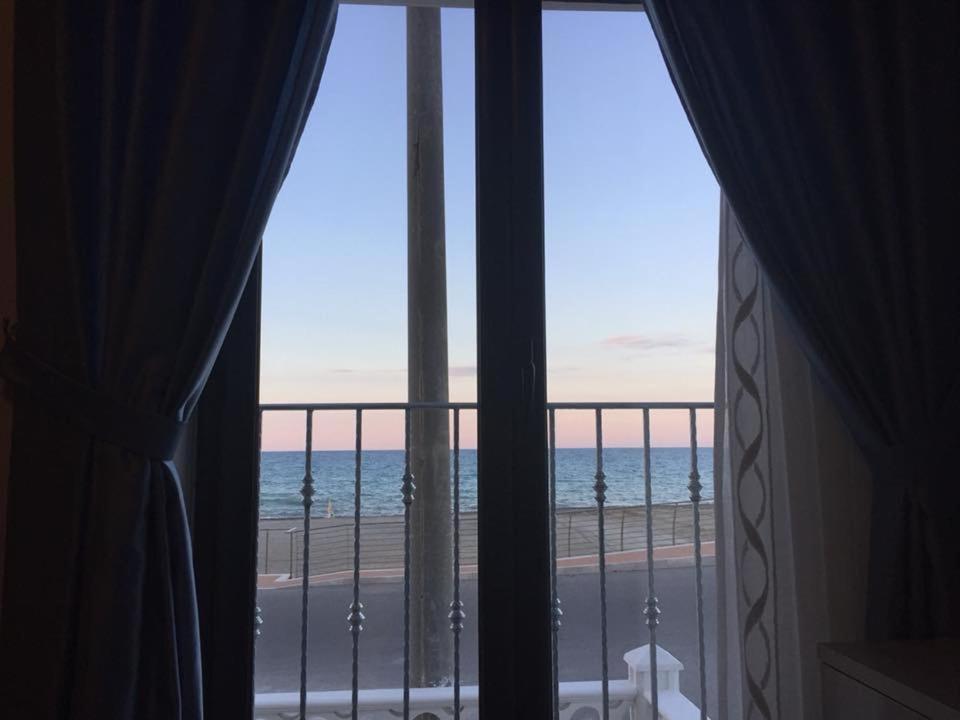 Un Posto Al Sole Panzió Torretta  Kültér fotó
